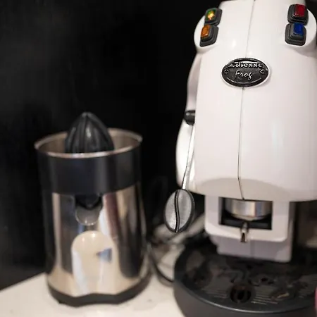 The Only One In By Dimorra Appartement Napels