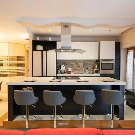 The Only One In By Dimorra Appartement Napels